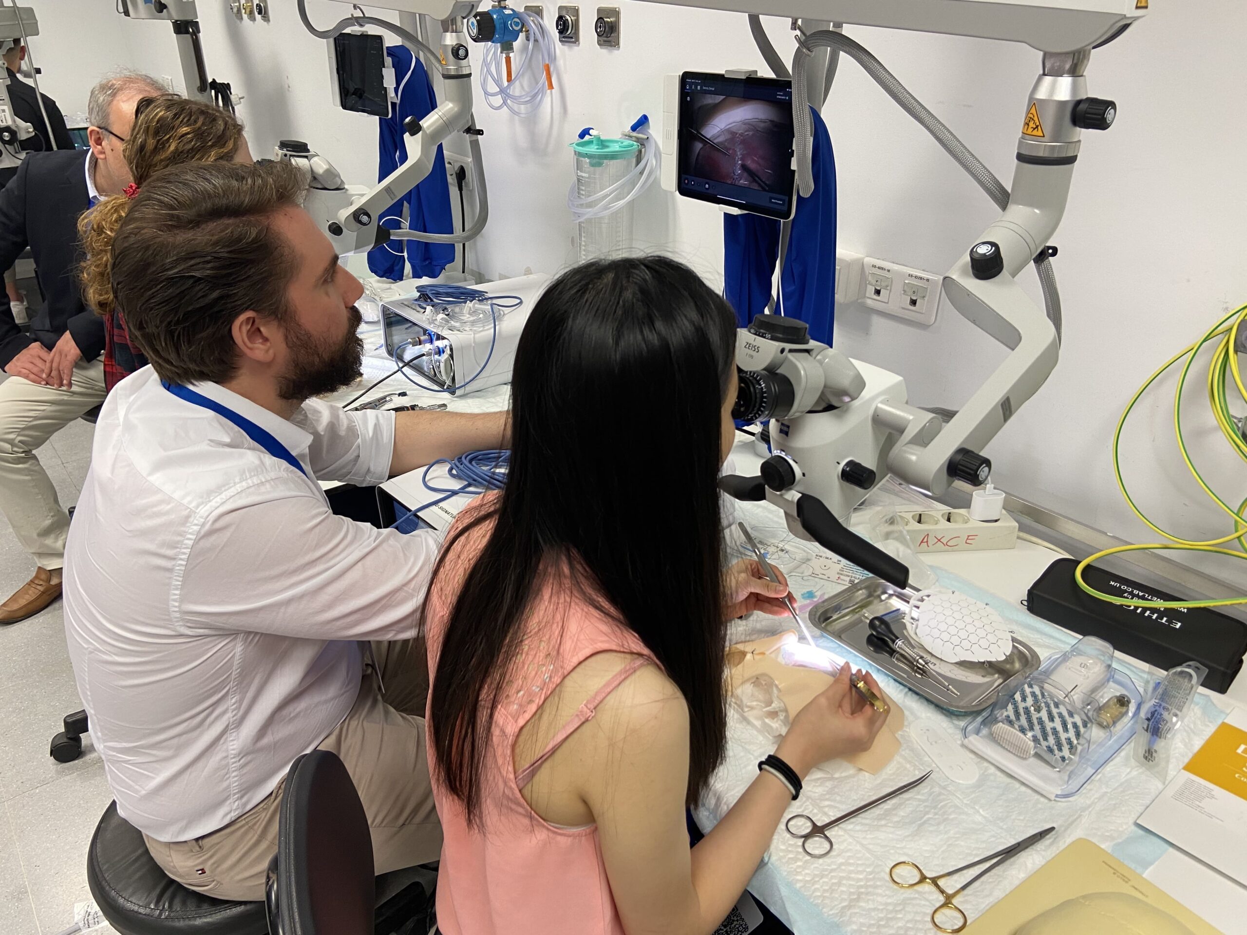 Individual supervision and guidance by the Faculty experts (Evangelos Drosos on the left) during the practical exercises.